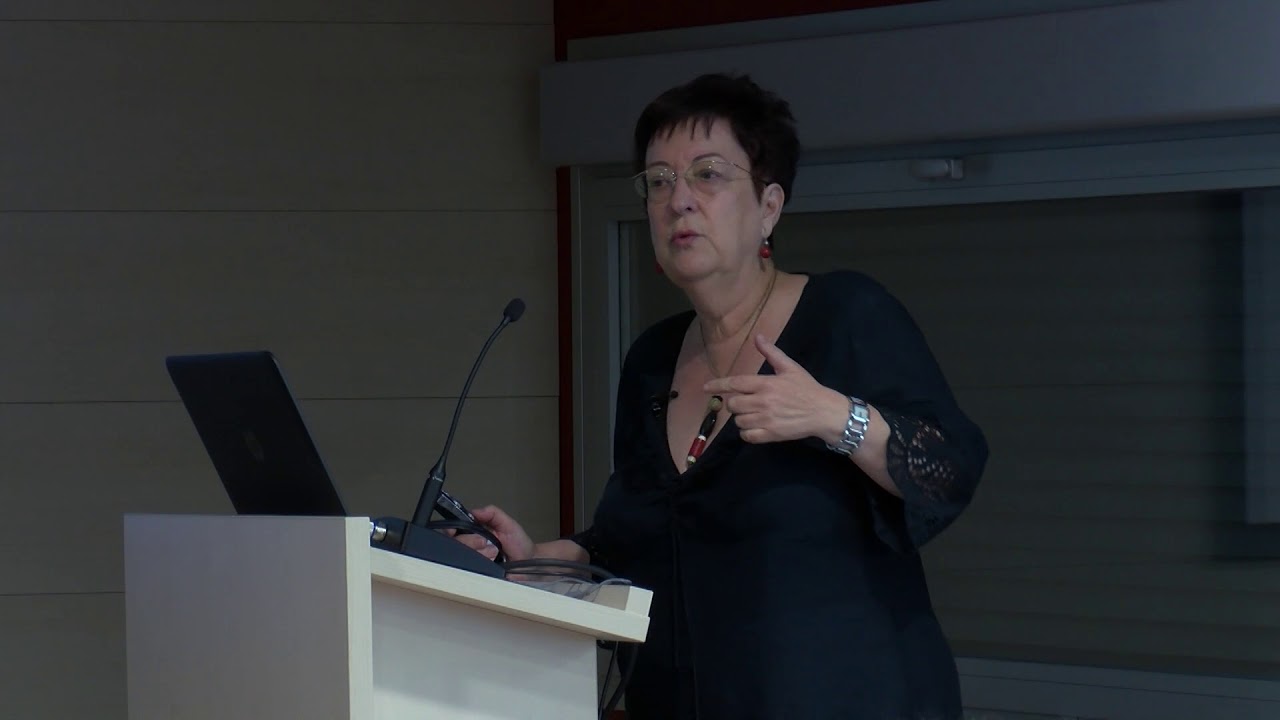 La historia de las científicas entra en las aulas de Química, María M. Álvarez Lires